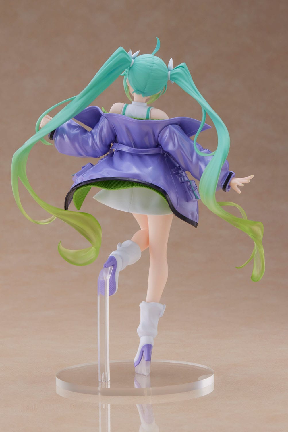 Hatsune Miku PVC Statue Fashion Figure Sporty 18cm