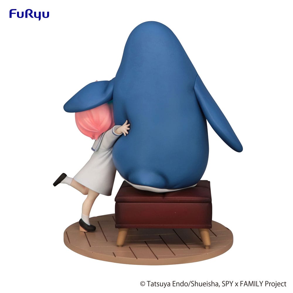 Spy x Family Exceed Creative PVC Statue Anya Forger with Penguin 19 cm